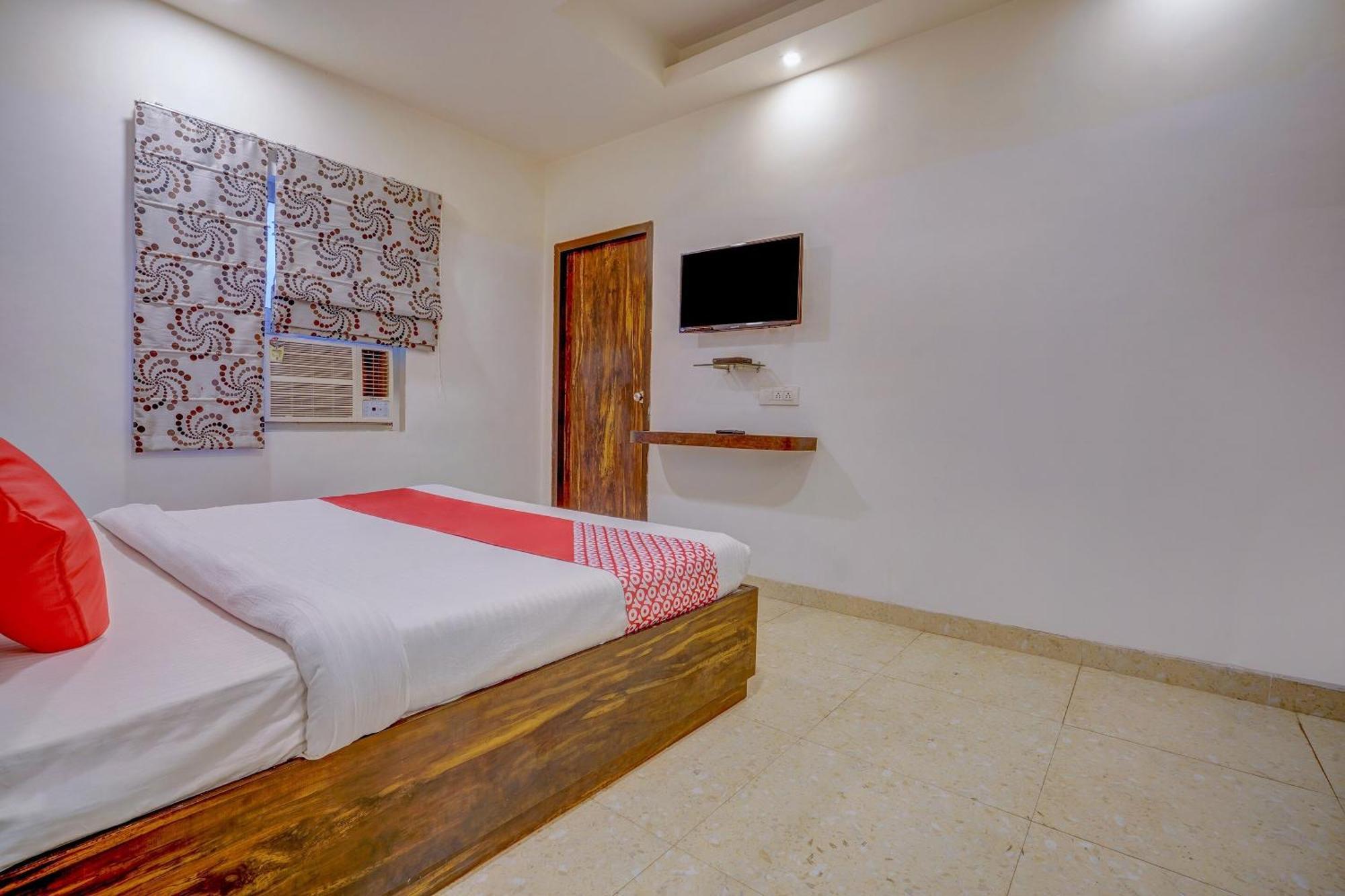 Super Hotel O Traveller Inn ラクナウ エクステリア 写真